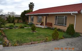 Heloise Home Stay